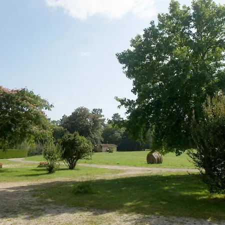 Etoile D'isis, Gites A La Ferme * Lavaur (Dordogne)