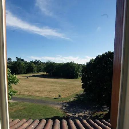 Etoile D'isis, A La Ferme