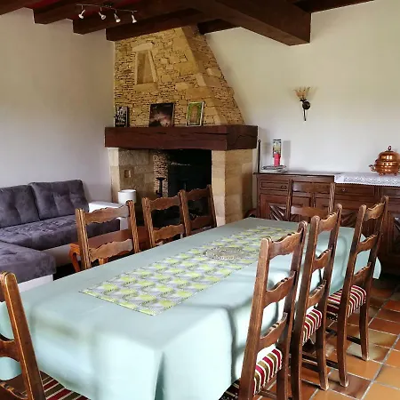 Etoile D'isis, Gites A La Ferme Lavaur (Dordogne)