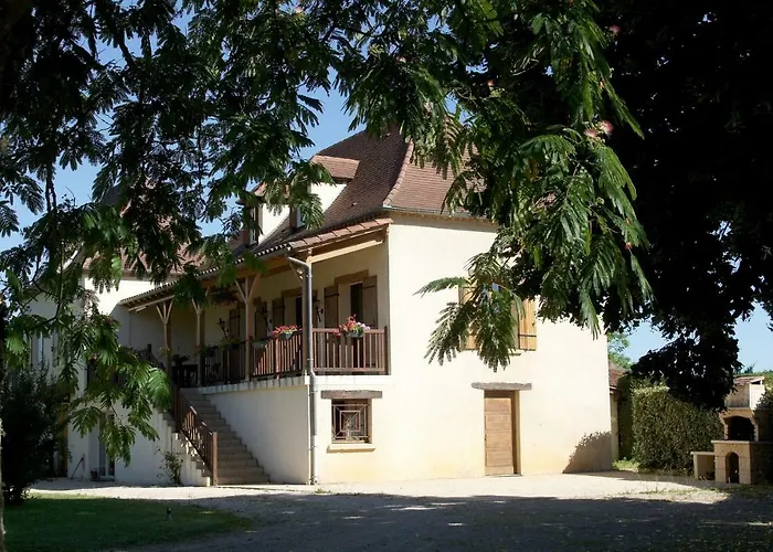 בית נופש Etoile D'isis, A La Ferme *